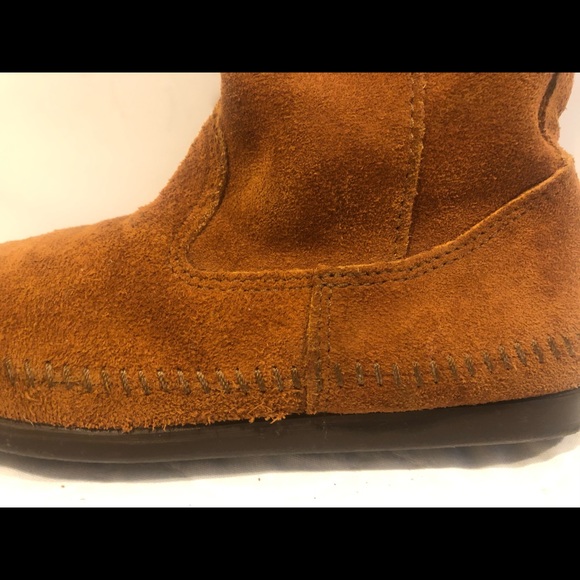 LOWER PRICE! MINNETONKA VINTAGE FRINGE BOOT (5B-04162920) - Picture 7 of 8